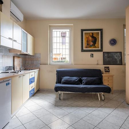 Studio Calari With Terrace By Wonderful Italy Bologna Exterior photo